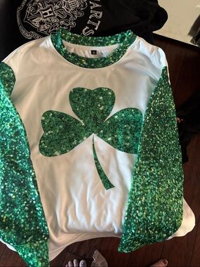 Green Shamrock Long-Sleeve Womens top